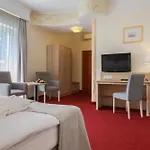 Papuga Park Wellness Marrakesz & Hotel