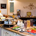 Hotel Papuga Park Wellness Marrakesz & 4*