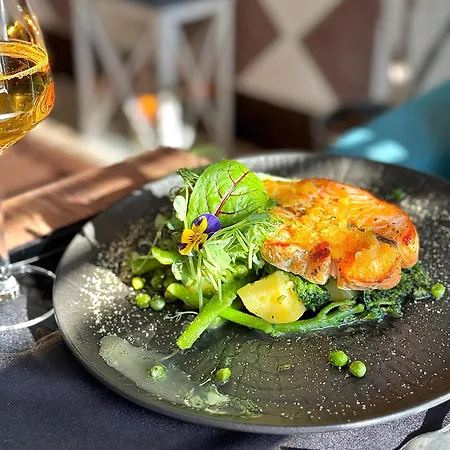 Papuga Park Wellness Marrakesz & Hotel