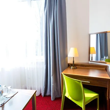 Papuga Park Wellness Marrakesz & Hotel 4*