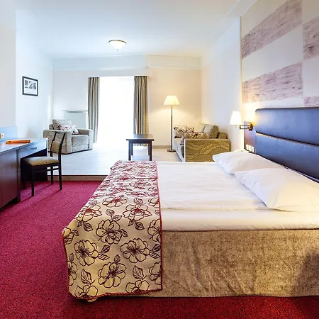 Papuga Park Wellness Marrakesz & Hotell