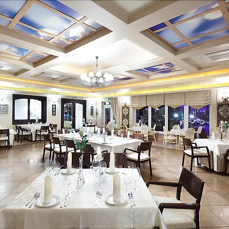 Papuga Park Wellness Marrakesz & Hotel