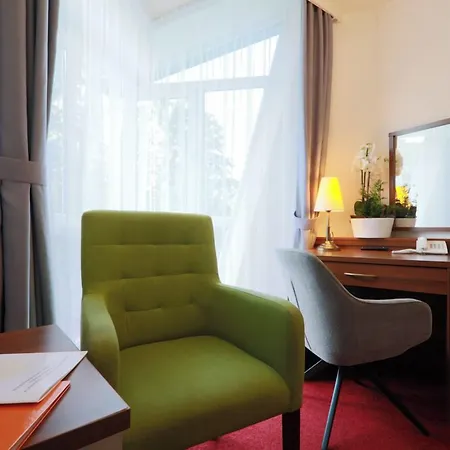 Hotel Papuga Park Wellness Marrakesz & 4*