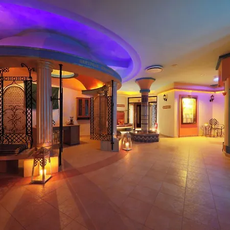Papuga Park Wellness Marrakesz & Hotel