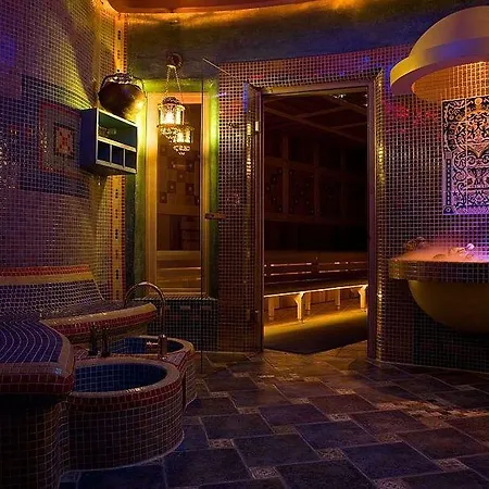 Papuga Park Wellness Marrakesz & Bílsko-Bělá