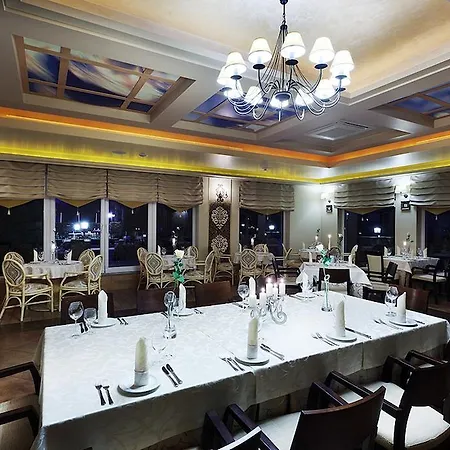 Papuga Park Wellness Marrakesz & Hotell