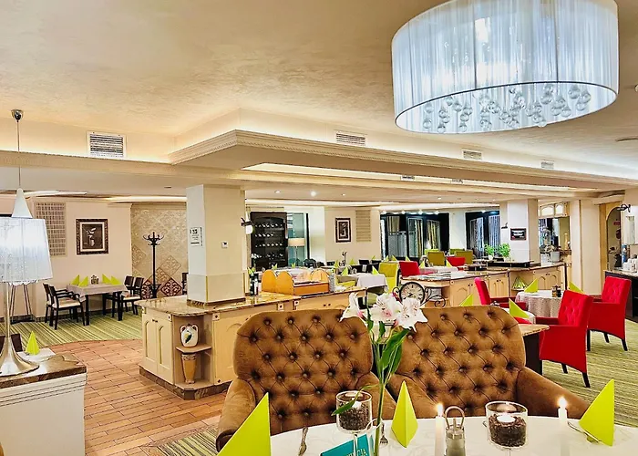 Papuga Park Wellness Marrakesz & 4* Bílsko-Bělá