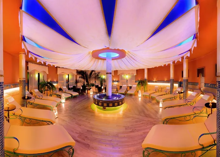 Papuga Park Wellness Marrakesz & 4* Bílsko-Bělá